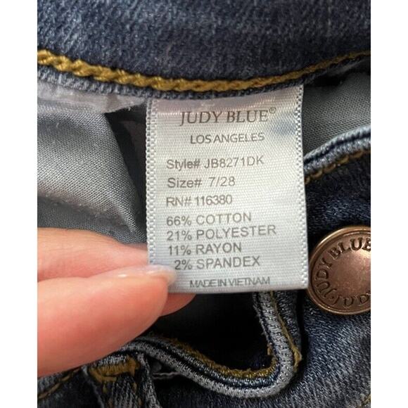 Judy Blue Medium Wash Distressed Relaxed Fit Women's Jeans Size 7 | 28 - Picture 4 of 5